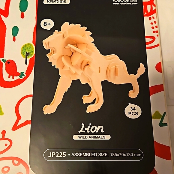 3 NWT Animal Puzzle Model Kits - Picture 3 of 10